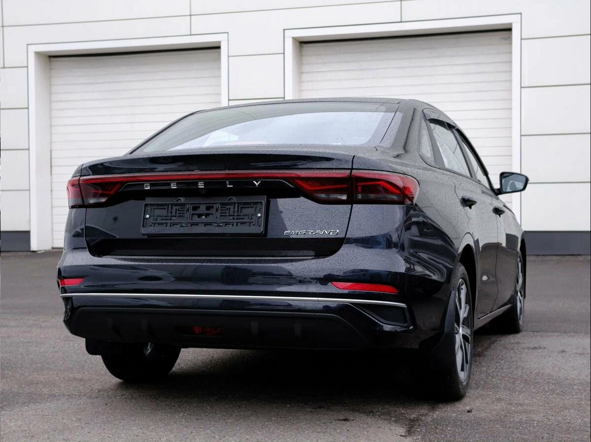 Geely Emgrand 2025