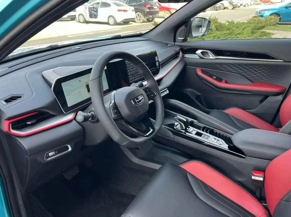 Geely Coolray 2025